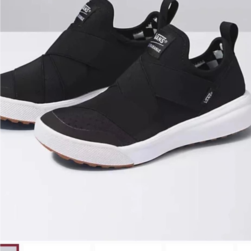 Women’s slip on vans NEW
